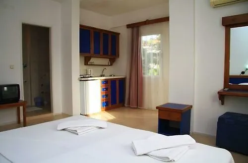 Çeşme Koz Marigold Apart Hotel شقة فندقية